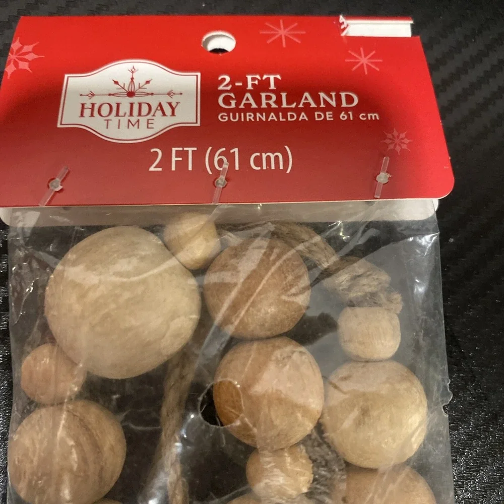 Wooden Noel Garland 2‎ Ft. Beaded Balls